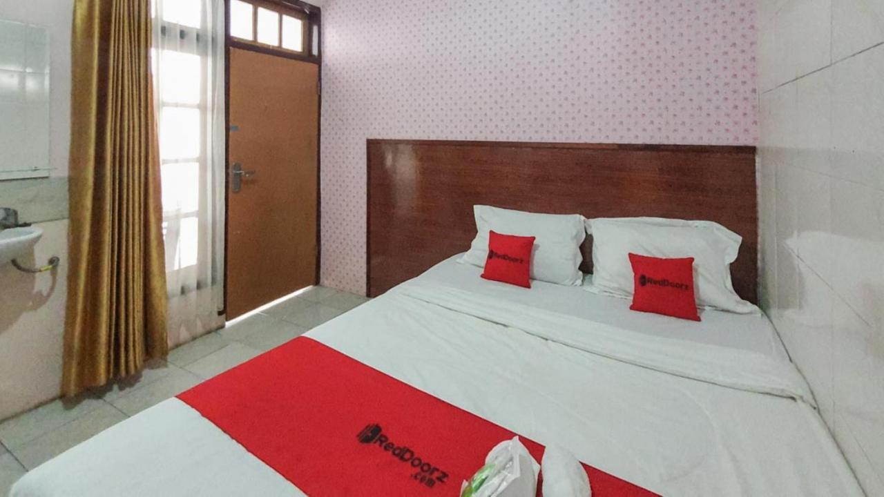 Reddoorz At Pujon Malang Hotel Batu  Ngoại thất bức ảnh