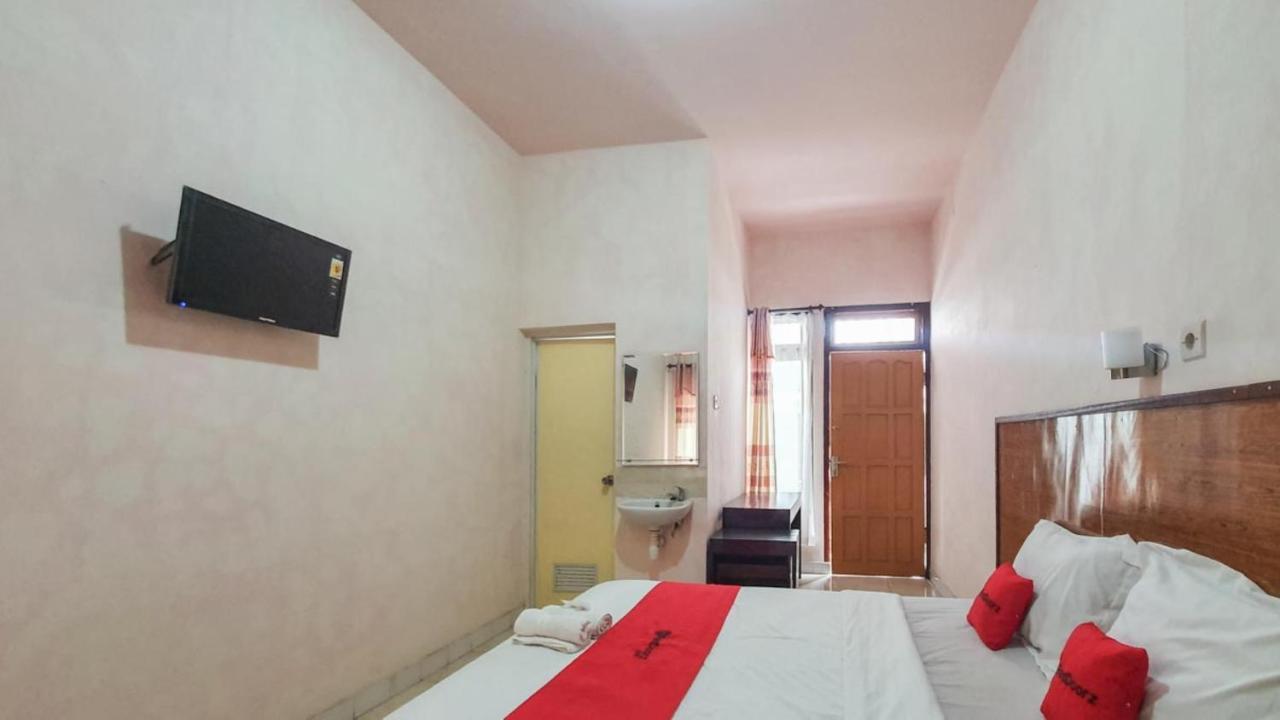 Reddoorz At Pujon Malang Hotel Batu  Ngoại thất bức ảnh