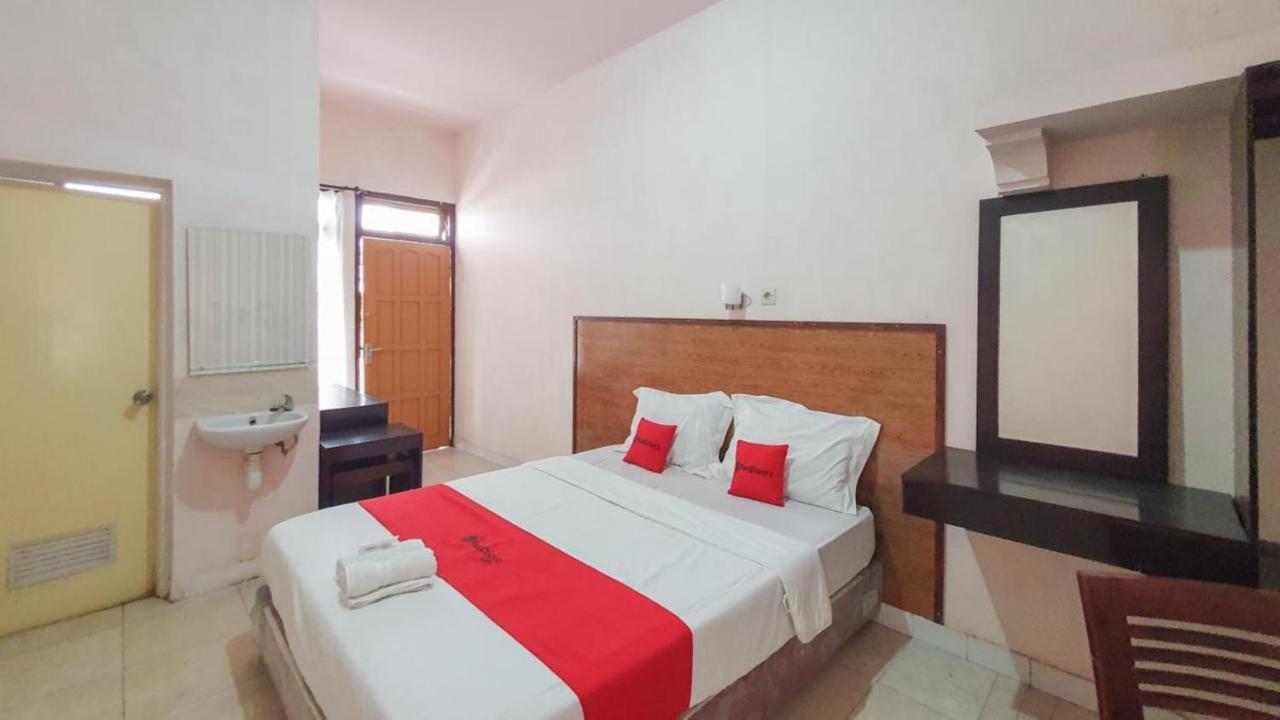 Reddoorz At Pujon Malang Hotel Batu  Ngoại thất bức ảnh