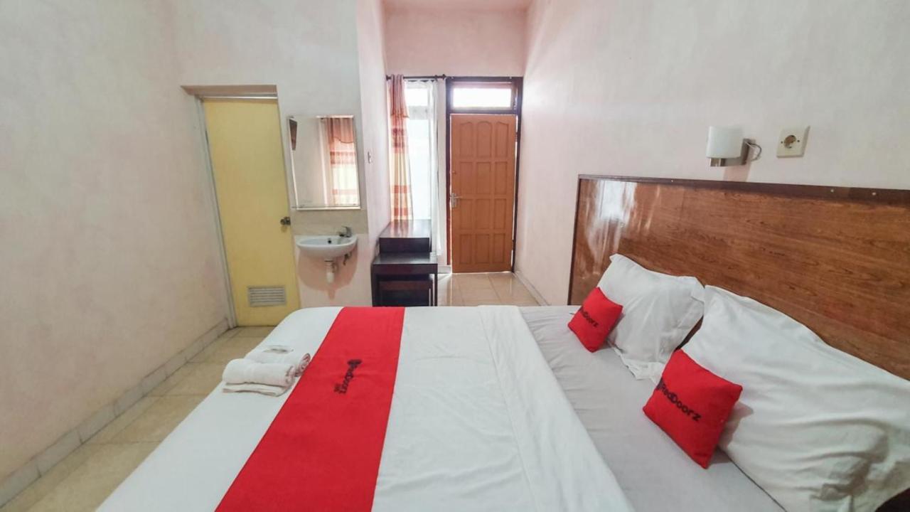 Reddoorz At Pujon Malang Hotel Batu  Ngoại thất bức ảnh